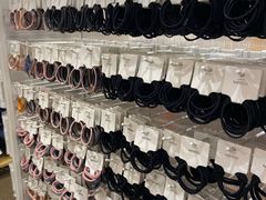 -名创优品(广东省广州琶洲保利广场店)