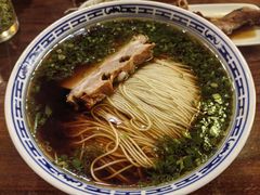 红汤底-同得兴 Since·1995 传统苏式面馆(嘉馀坊店)