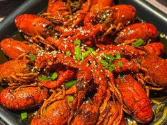 -松哥油焖大虾.小龙虾.黑鸭煲(海岸城店)