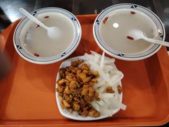 -牛一嘴·兰州牛肉面·大盘鸡(财富中心店)