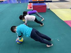-健龙森俱乐部·游泳·健身·羽毛球综合体育馆