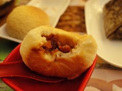酥皮焗叉烧包-添好运点心专门店(深水埗店)