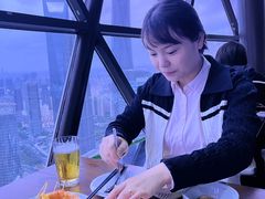-东方明珠·空中旋转餐厅