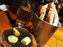 餐前包-AZUL by FUEL蓝色·法式酒馆(琶醍店)