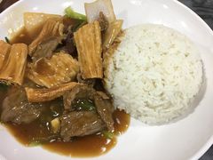 支竹牛肉-兴兴旺·冬瓜盅·啫啫煲(西华路店)