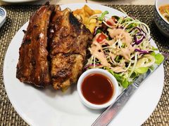 -卷心菜和避孕套餐厅(Pattaya)