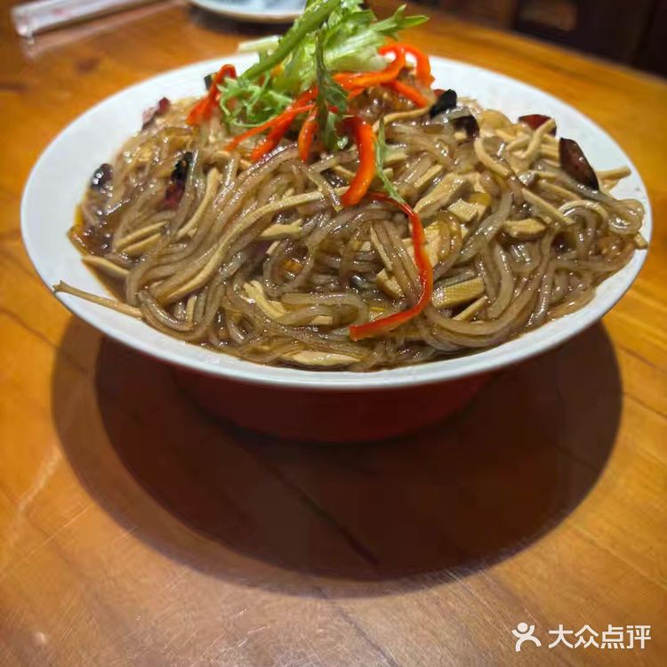 对食客的诚意。如果你也想找一家能吃出年代感的店