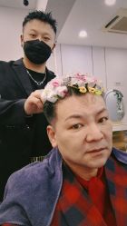 -艺格造型染发烫发