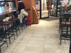 -星巴克(上海虹桥新天地二店)