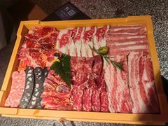 -嘿嘟嘟·肋条烧肉放题(爱融荟城店)
