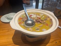 -头上红煨盐鸡·非遗院子餐厅