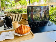 -VERIE BAKEHOUSE