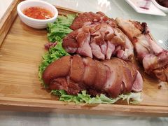 脆皮咸猪手-江南村酒家