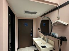 -汉庭(长沙窑岭湘雅二医院地铁站店)