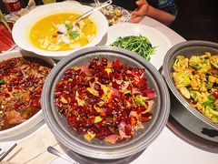干锅肥肠-小河盐帮·私家菜·烤鸭(三元桥·霄云路店)
