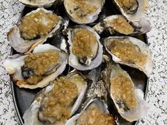 -蚝哥花姐湛江烤生蚝(美丽湾市场店)