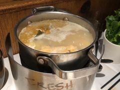 -领鲜活海鲜榴莲自助火锅(东门店)