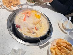 -三人行骨头王火锅(长寿店)