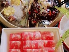 -小天鹅火锅·一线江景洪鼎旗舰店(洪崖洞店)