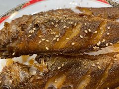 干烧鲳鱼-小实惠嘉(威海路店)