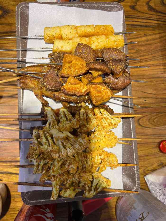不是烧烤(大成路店)-"烤串不错,味道很好.麻辣小龙虾虽然有点贵.