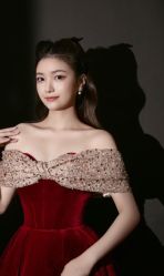 -莫小姐婚纱