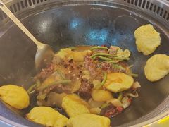 -哈尔滨烧烤·山河村铁锅炖(交大店)