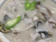 浓汤桂鱼配脆米-港丽餐厅(杭大店)