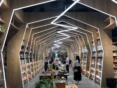 -覔书店(壹方城店)