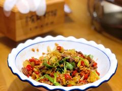 小炒黄牛肉-有间虾铺·经典湘菜·小龙虾(新梦店)