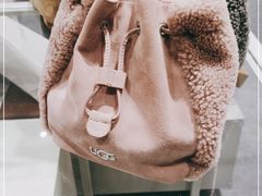 -UGG(燕莎奥特莱斯购物中心店)