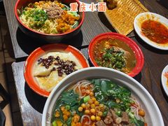 -爆炸头阿姨小四川正宗川味小吃(无任何分店)