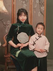 -城南旧影 旗袍全家福摄影写真体验馆