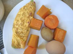 -亮马河饭店翠雅咖啡厅