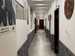-茸梅路右拐龙虾-农家菜(松江店)