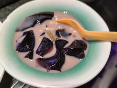 奶茶烧仙草-老甘家小龙虾江湖菜(邦兴花园店)