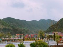 -百里峡七彩艺术小镇