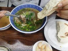 -崇德楼水盆牛羊肉泡馍馆(文艺路店)