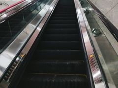 -红土地(地铁站)