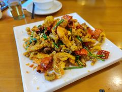 香辣鱿鱼虾-鹤乡东北菜(崮山路店)