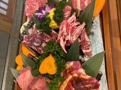 黑牛六拼-明洞阿姨·韩式酱蟹烤肉·创意料理(三元桥店)