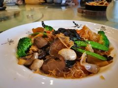 -花溪雨·森林餐厅(石基店)