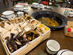 -菌乡缘·野生菌蒸汽鱼火锅(江边夜市店)