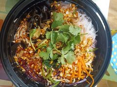 -喝丢一只鞋辣炒海鲜小烧烤(三八广场店)