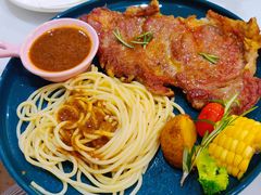 -丽莎沙拉轻食餐厅(国贸店)