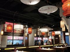大堂-宽窄巷成都菜(青岛路万达广场店)