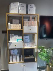 -肌芙初定制皮肤管理中心