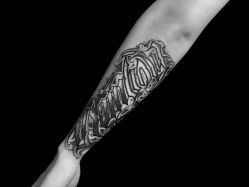 -PinooTattoo皮奴刺青纹身设计总部