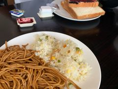 -无锡鼎尚皇冠酒店