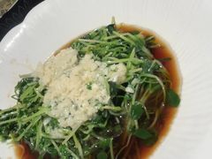 热炝豆苗-芳芳私房菜·精做淮扬菜(承德路店)